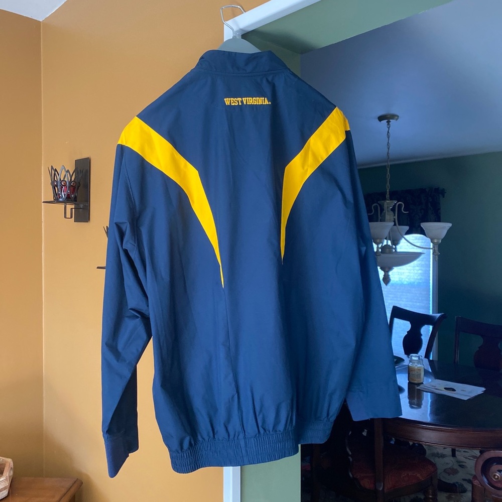 nike fit WVU mens windbreaker exc cond like new West Virginia!
